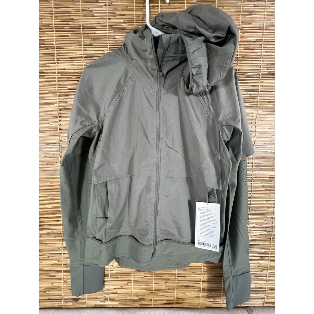 lululemon Zoned In Jacket Womens 10 Hooded Full Zip Windbreaker sage Green